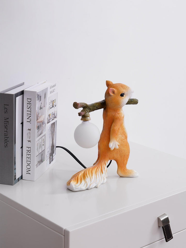 Squirrel Table Lamp - Vakkerlight