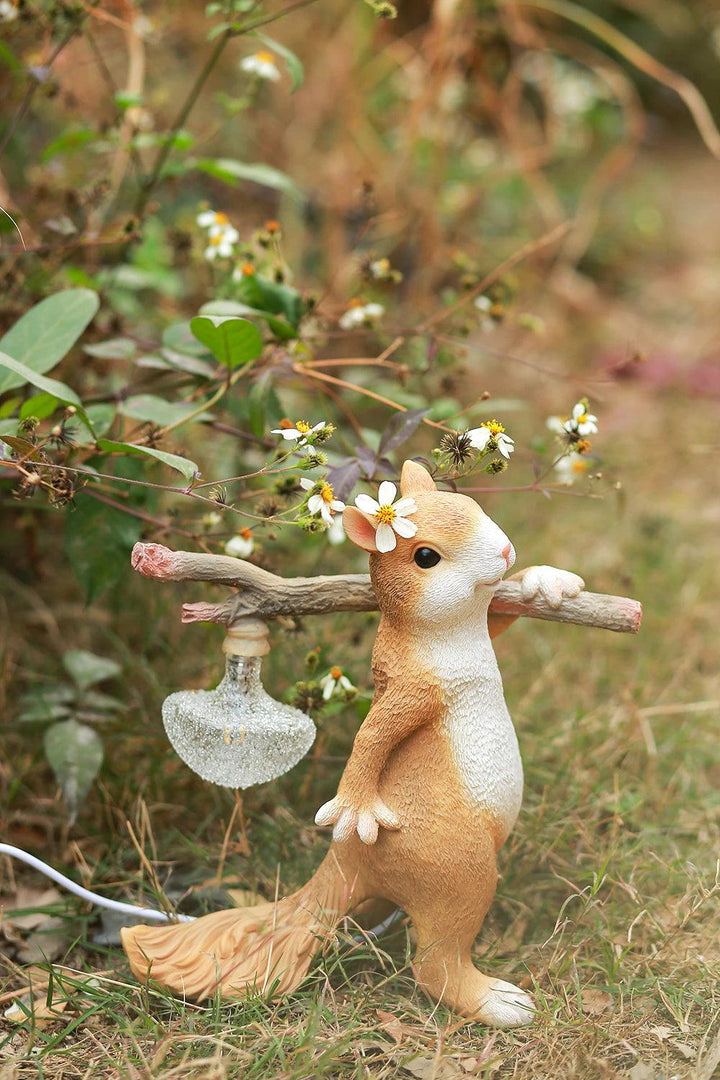 Squirrel Table Lamp - Vakkerlight