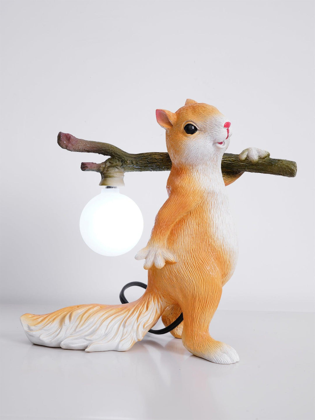 Squirrel Table Lamp - Vakkerlight