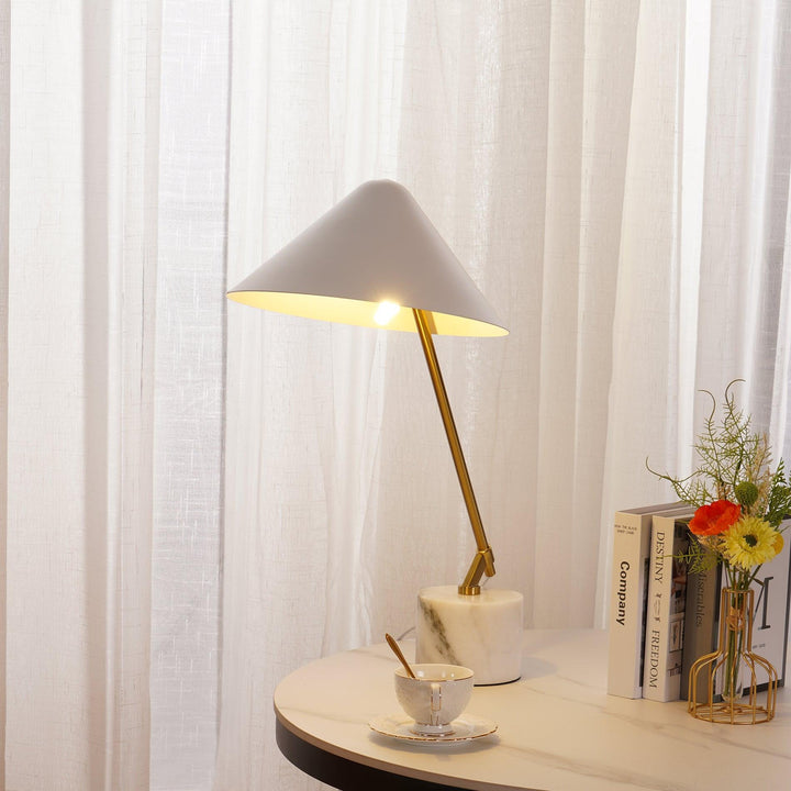 Small Hat Table Lamp - Vakkerlight