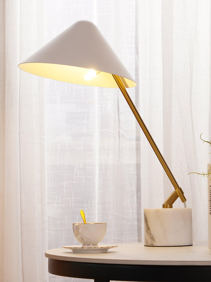 Small Hat Table Lamp - Vakkerlight