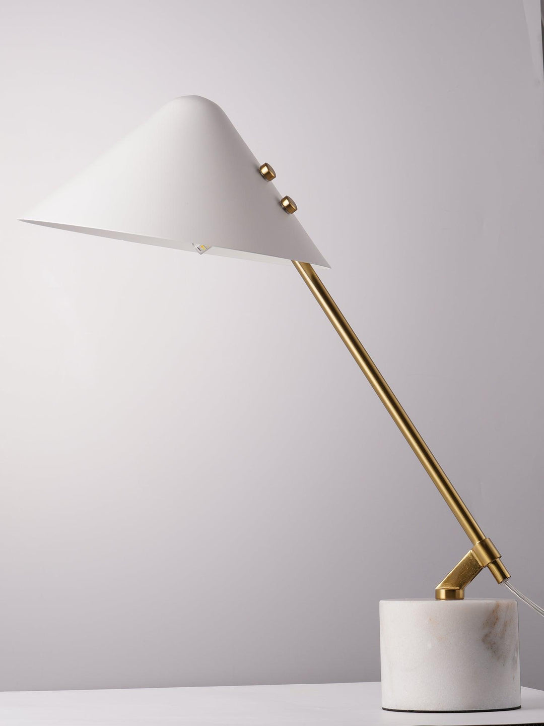 Small Hat Table Lamp - Vakkerlight