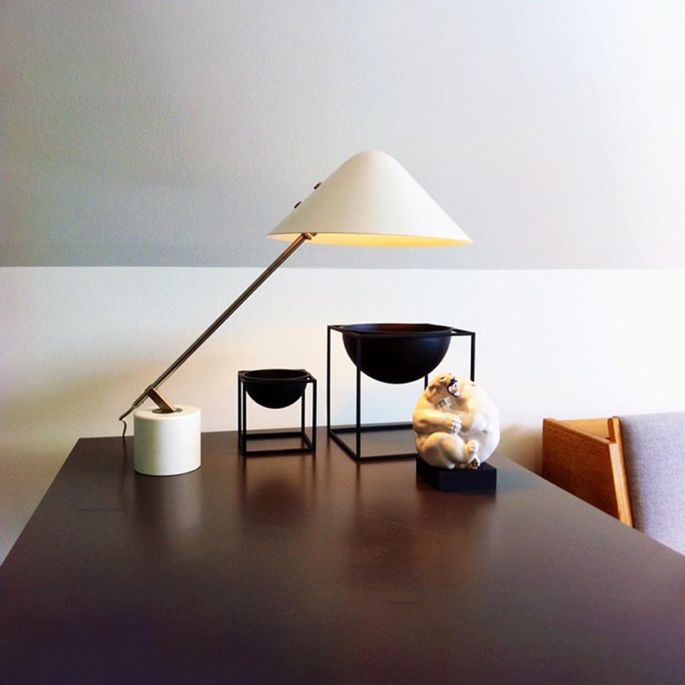 Small Hat Table Lamp - Vakkerlight