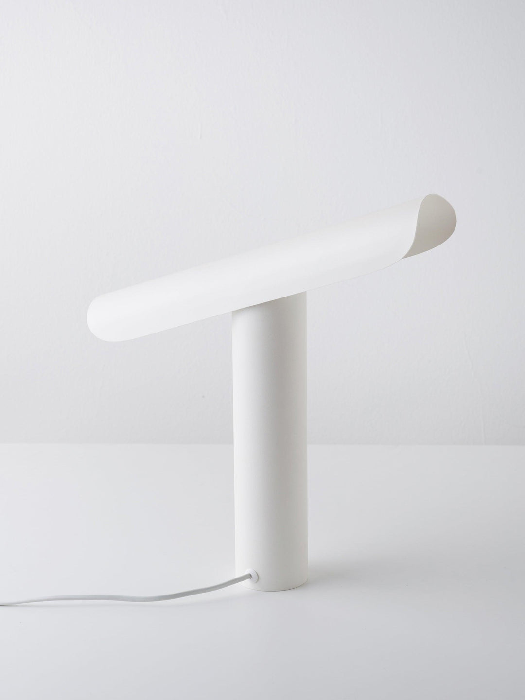 T - Table Lamp - Vakkerlight