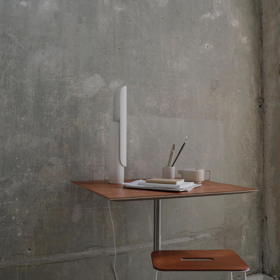 T - Table Lamp - Vakkerlight