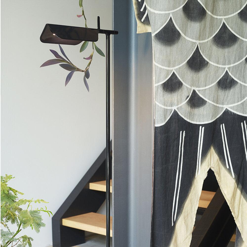 Pivot Ease Floor Lamp - Vakkerlight