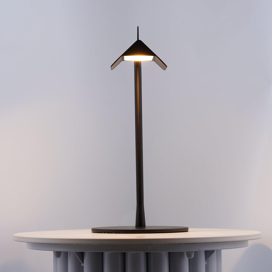 Pivot Ease Table Lamp - Vakkerlight