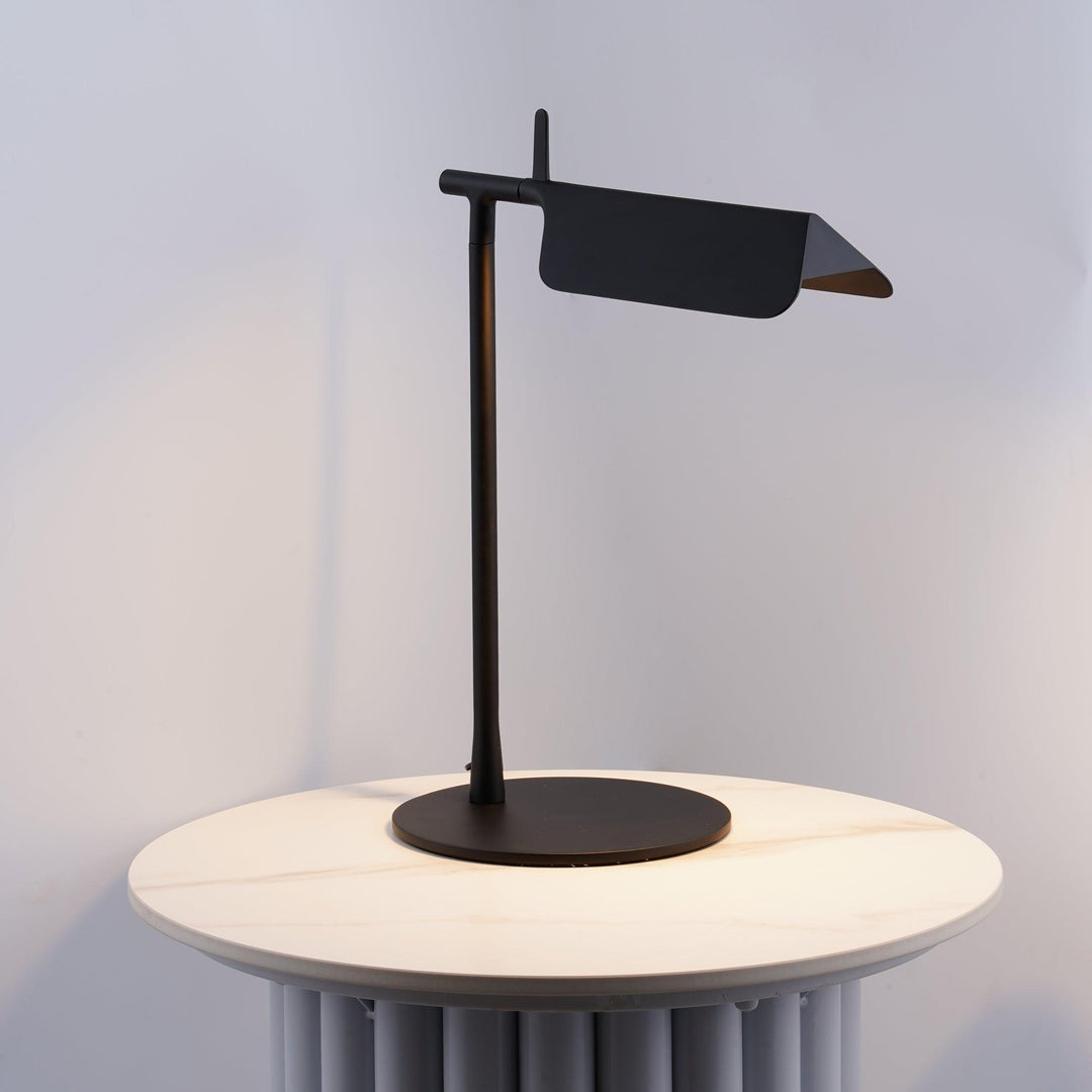 Pivot Ease Table Lamp - Vakkerlight