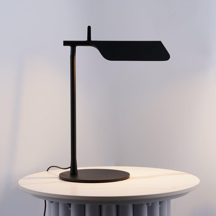 Pivot Ease Table Lamp - Vakkerlight