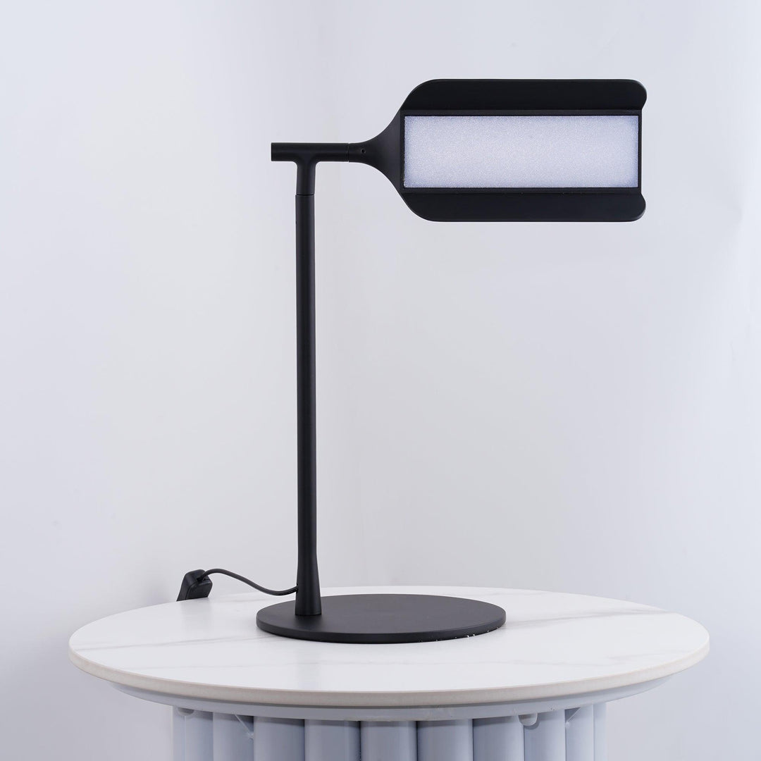 Pivot Ease Table Lamp - Vakkerlight