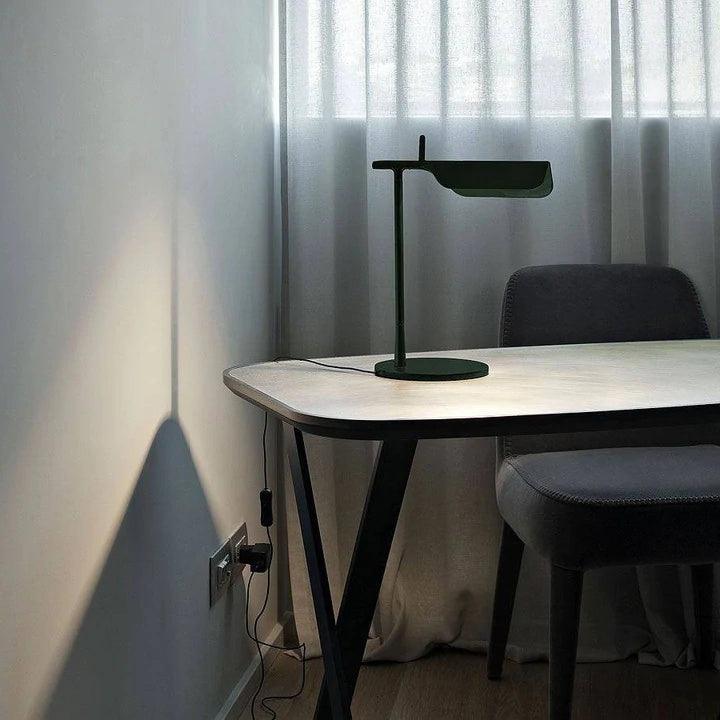 Pivot Ease Table Lamp - Vakkerlight