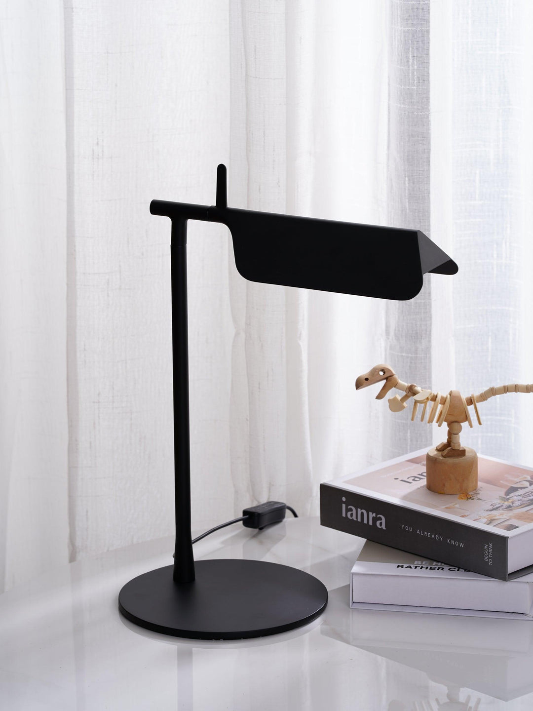 Pivot Ease Table Lamp - Vakkerlight