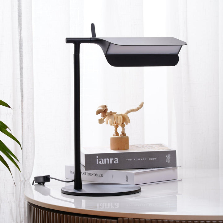 Pivot Ease Table Lamp - Vakkerlight