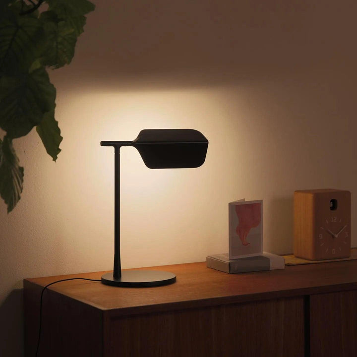 Pivot Ease Table Lamp - Vakkerlight