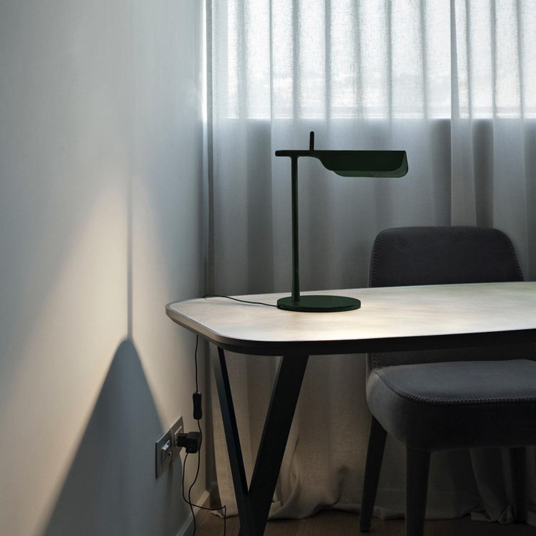 Pivot Ease Table Lamp - Vakkerlight
