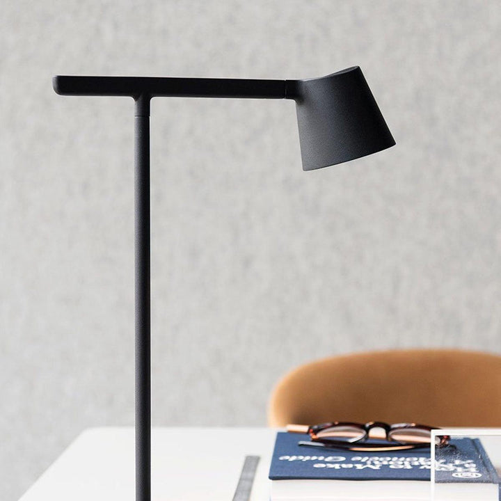 Tip Table Lamp - Vakkerlight