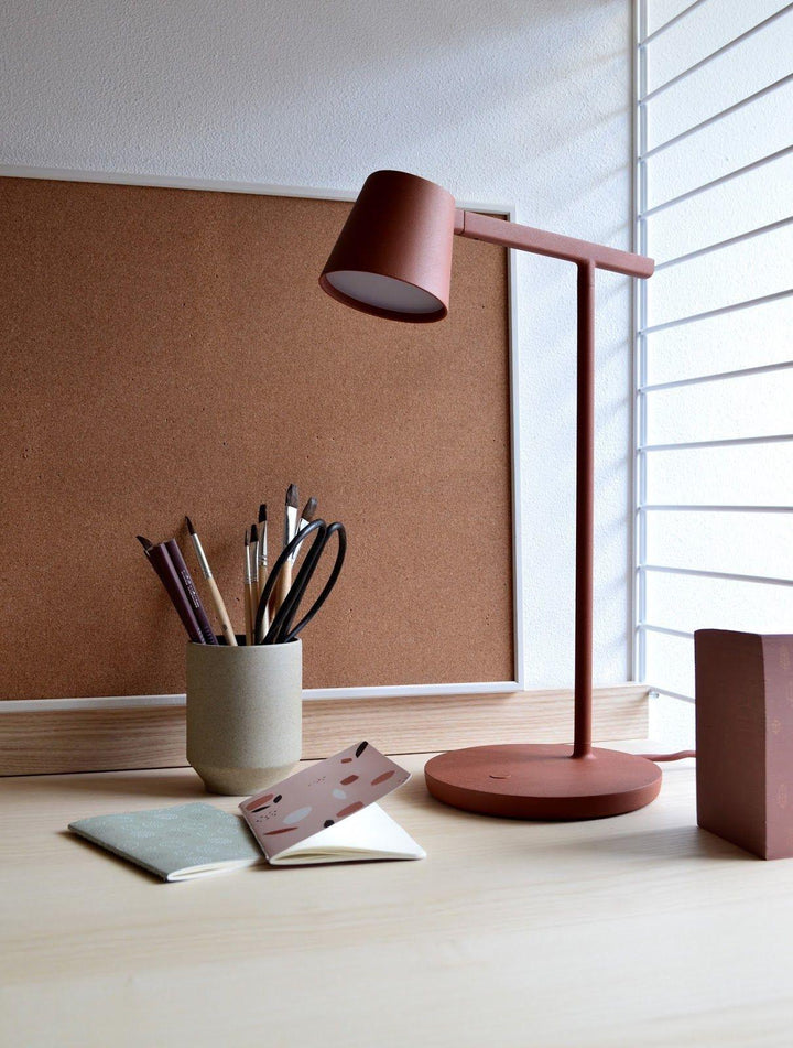 Tip Table Lamp - Vakkerlight