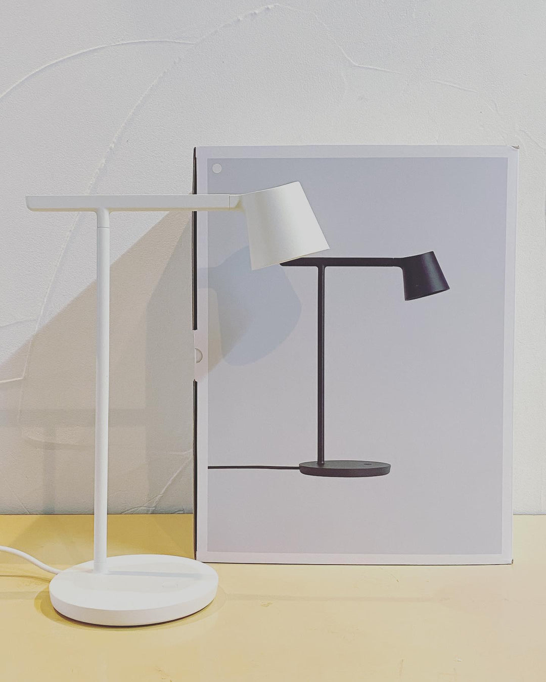 Tip Table Lamp - Vakkerlight