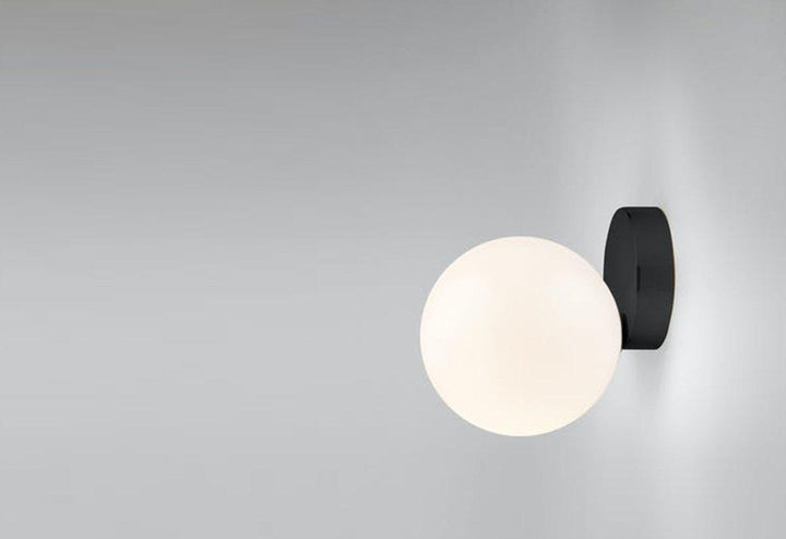 Tip of The Tongue Wall Lamp - Vakkerlight