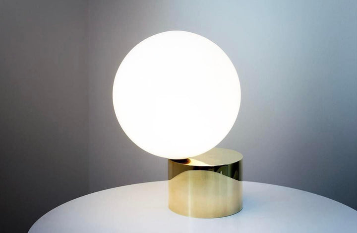 Tip of The Tongue Table Lamp - Vakkerlight