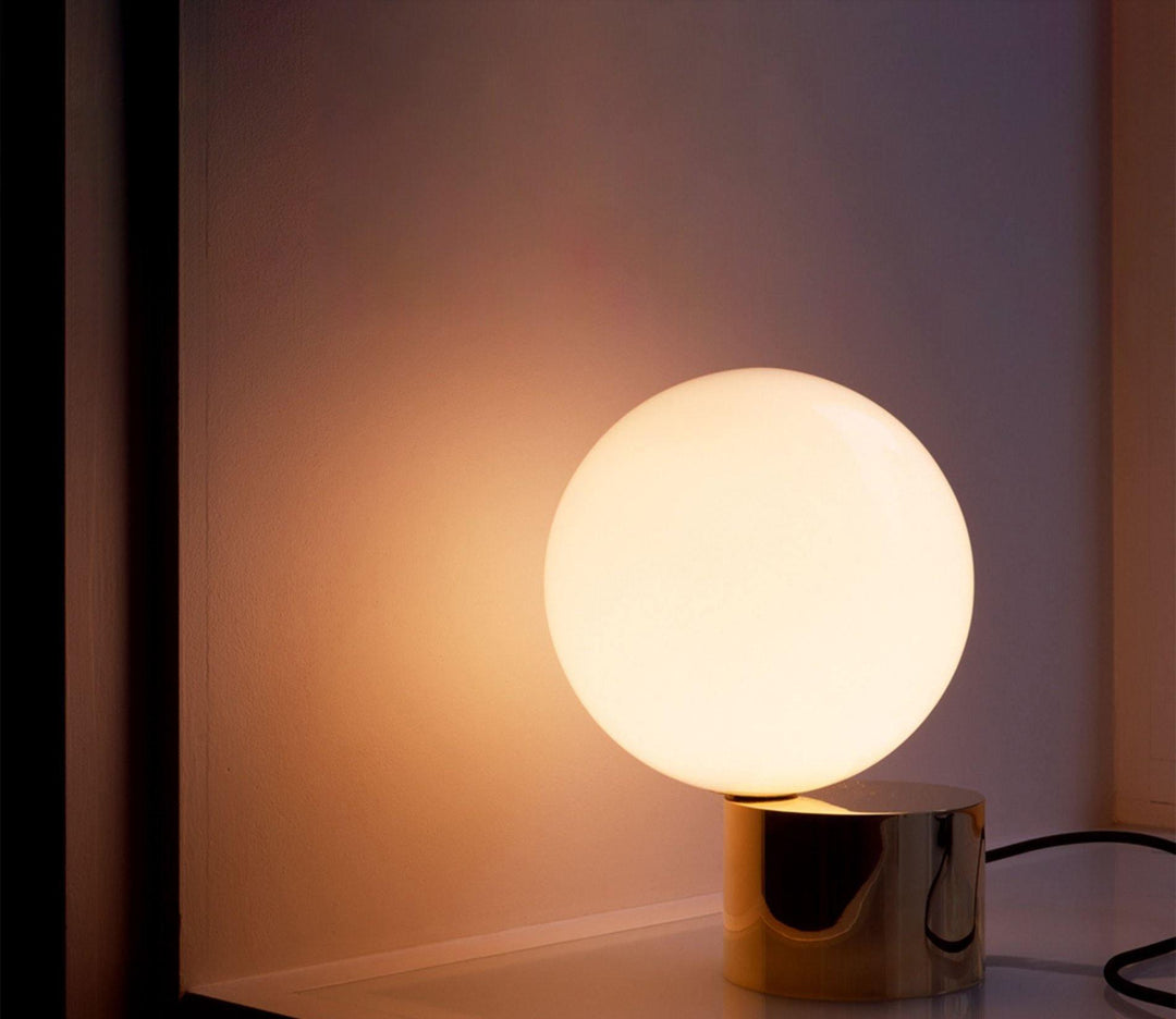 Tip of The Tongue Table Lamp - Vakkerlight