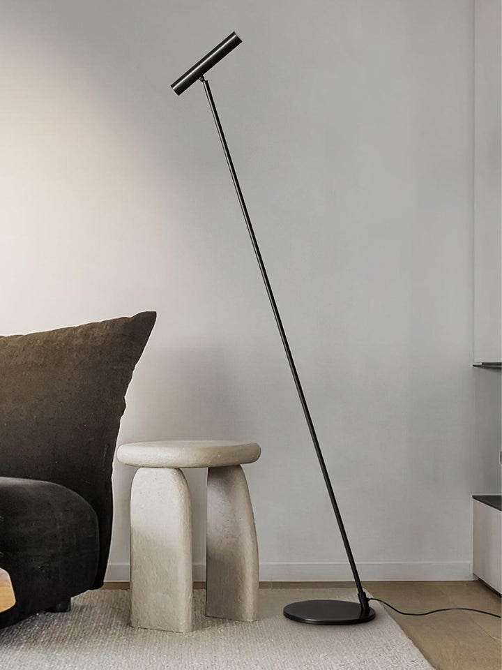 Tom LED Floor Lamp - Vakkerlight