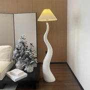 Twisted Pleated Floor Lamp - Vakkerlight