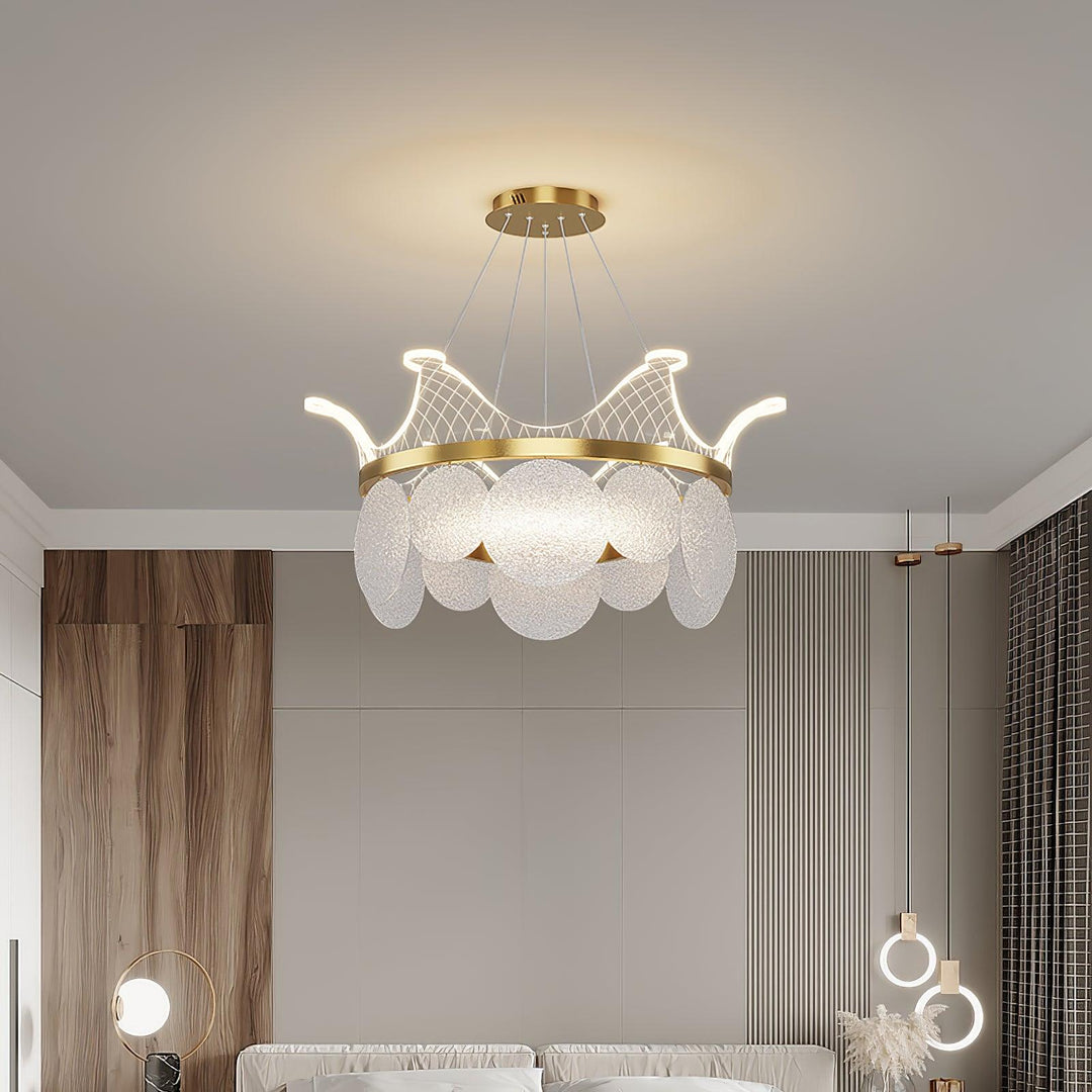 Vassar Crown Chandelier - Vakkerlight