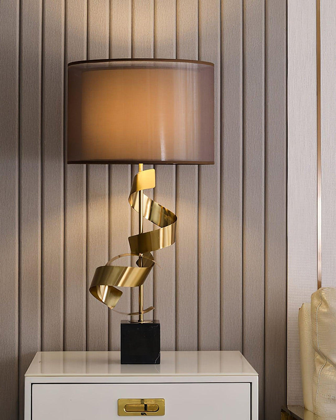 Vero Table Lamp - Vakkerlight