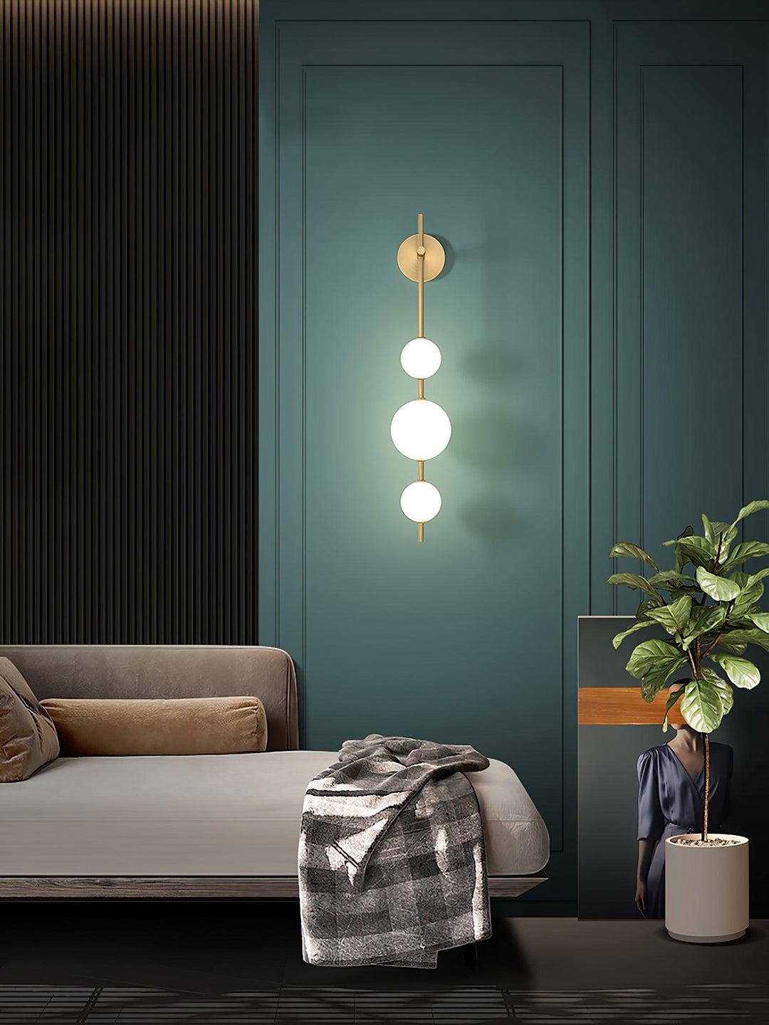 Vertical Globe Wall Lamp - Vakkerlight