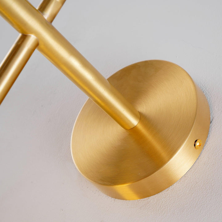 Vertical Globe Wall Lamp - Vakkerlight