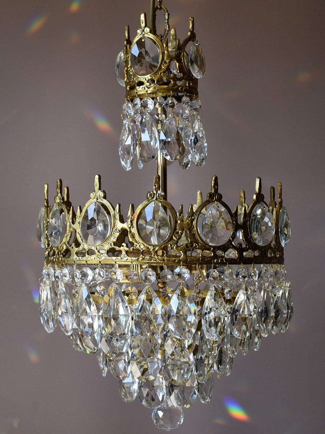 Vintage Crystal Chandelier - Vakkerlight