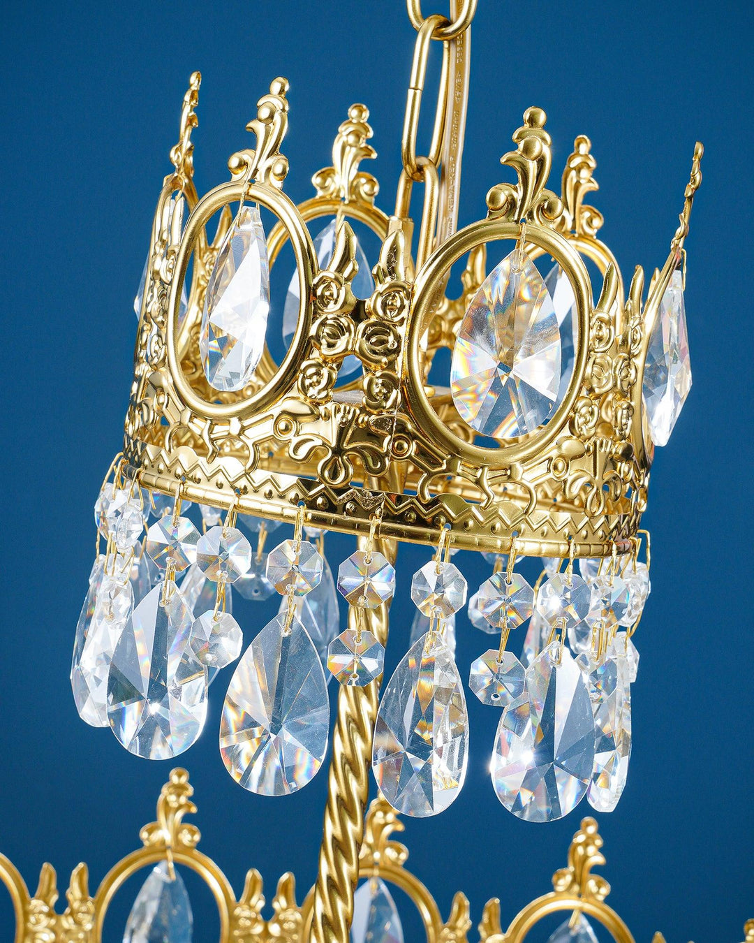 Vintage Crystal Chandelier - Vakkerlight