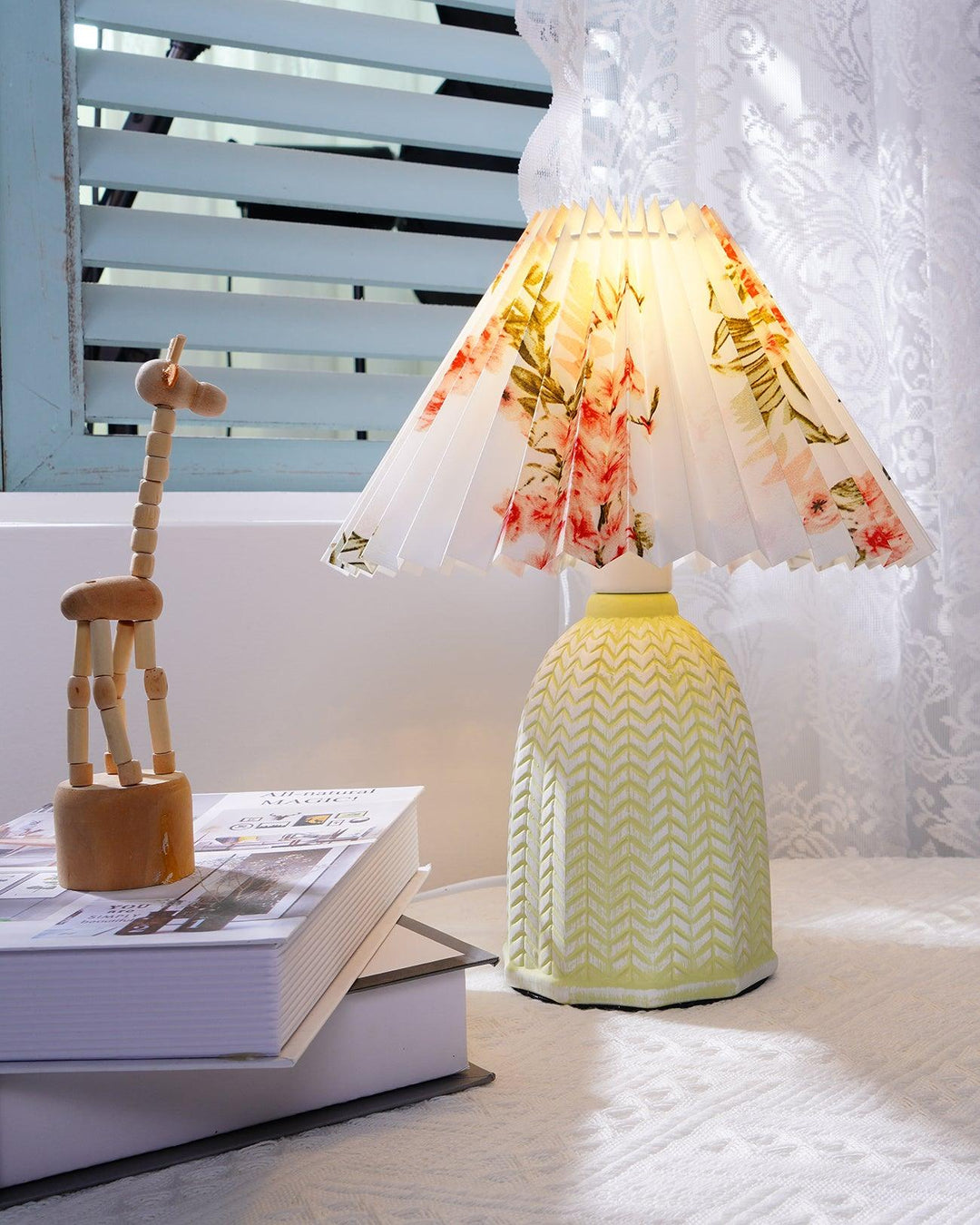 Vintage Pleated Table Lamp - Vakkerlight