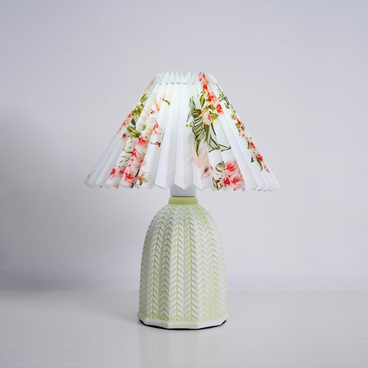 Vintage Pleated Table Lamp - Vakkerlight