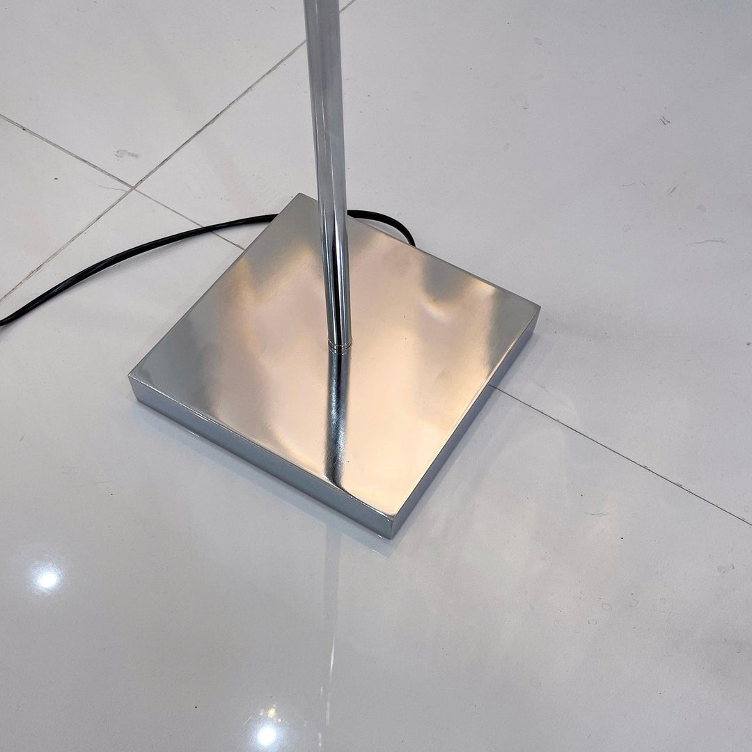 Wa Wa Floor lamp - Vakkerlight