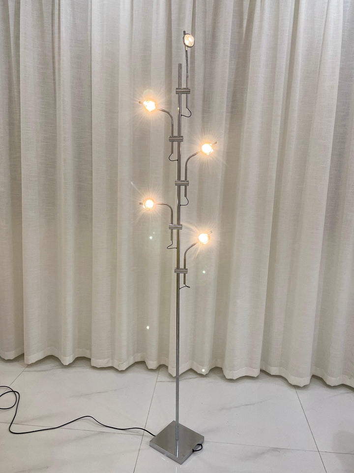 Wa Wa Floor lamp - Vakkerlight