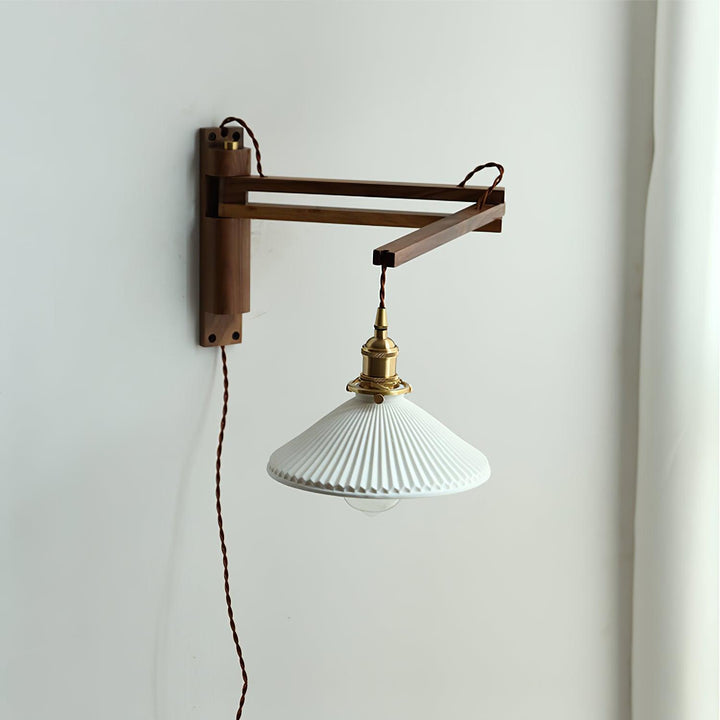 Walnut Telescopic Wall Lamp - Vakkerlight