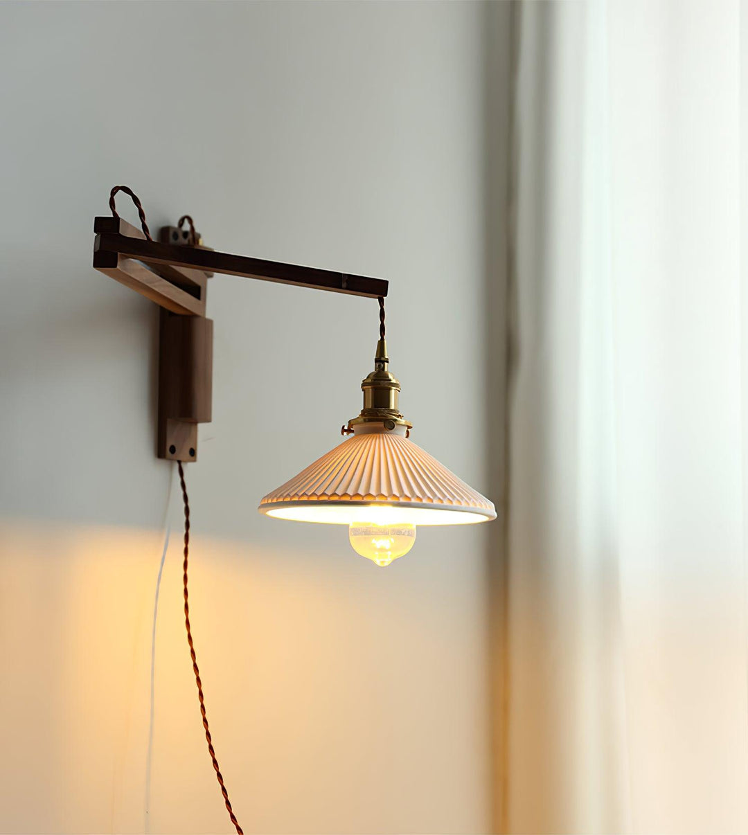 Walnut Telescopic Wall Lamp - Vakkerlight