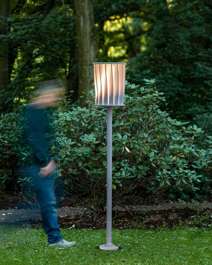 White Column Garden Light - Vakkerlight