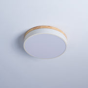 Weiße runde Deckenlampe aus Holz