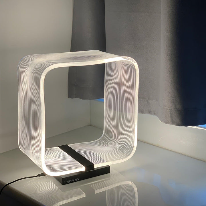 Wire Cube Table Lamp - Vakkerlight