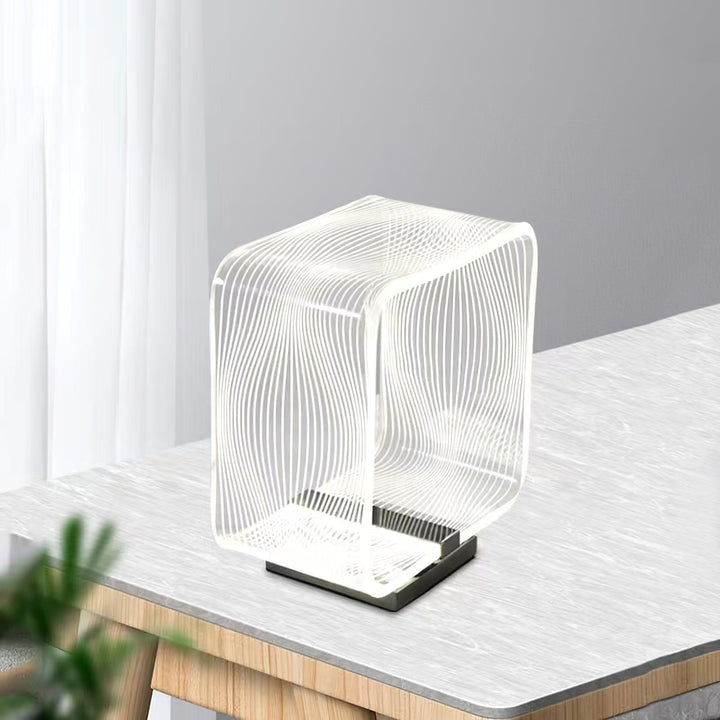 Wire Cube Table Lamp - Vakkerlight