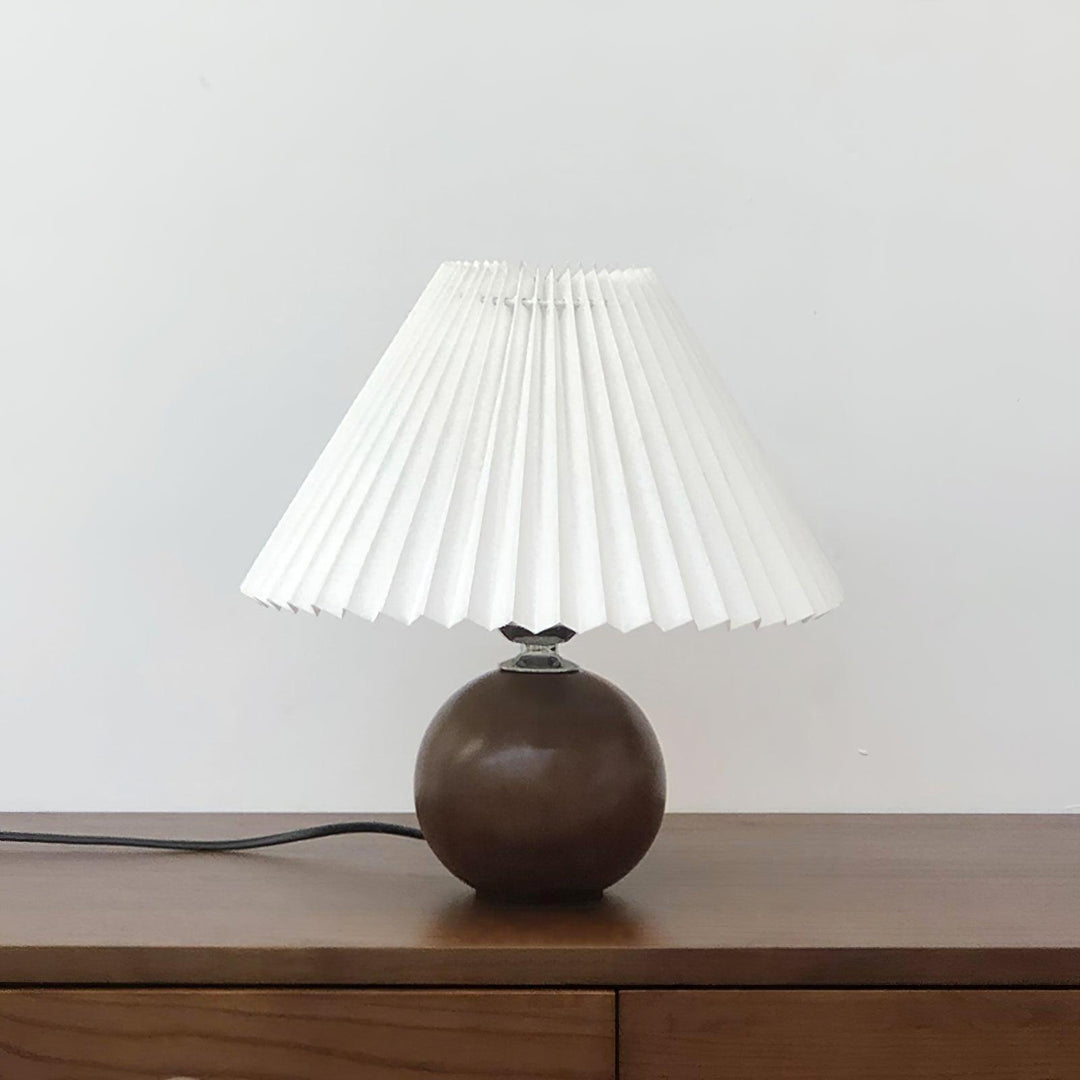 Wooden Pleated Table Lamp - Vakkerlight