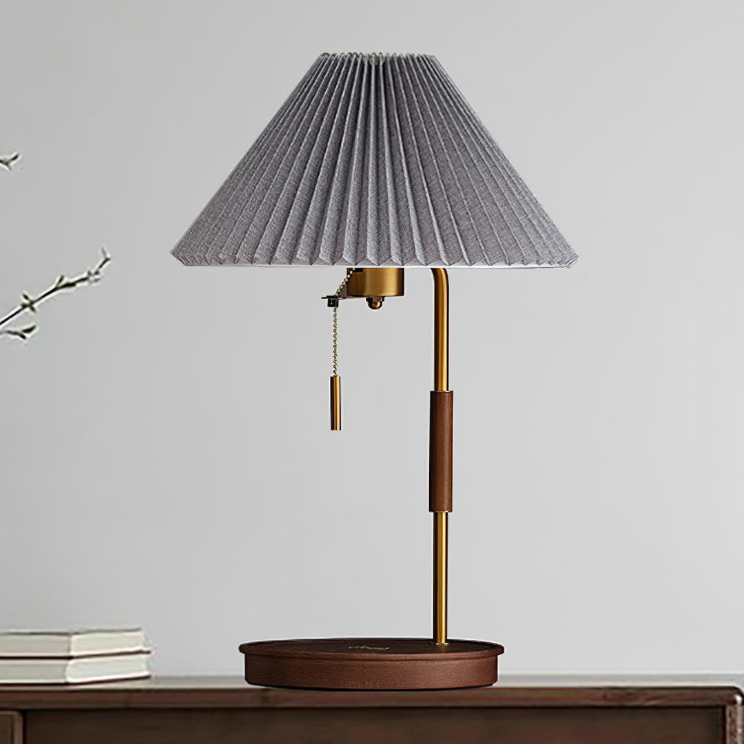 Wooden Retro Table Lamp - Vakkerlight