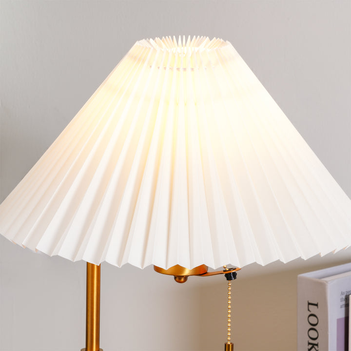 Wooden Retro Table Lamp - Vakkerlight