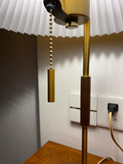 Wooden Retro Table Lamp - Vakkerlight