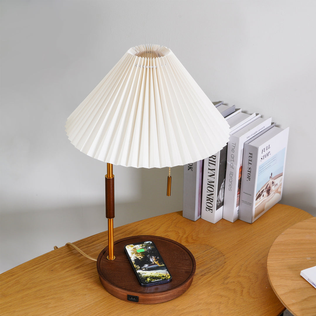 Wooden Retro Table Lamp - Vakkerlight