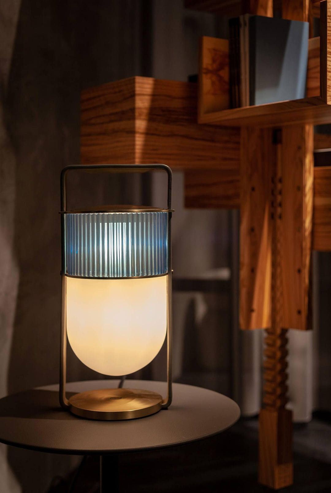 Xi Table Lamp - Vakkerlight