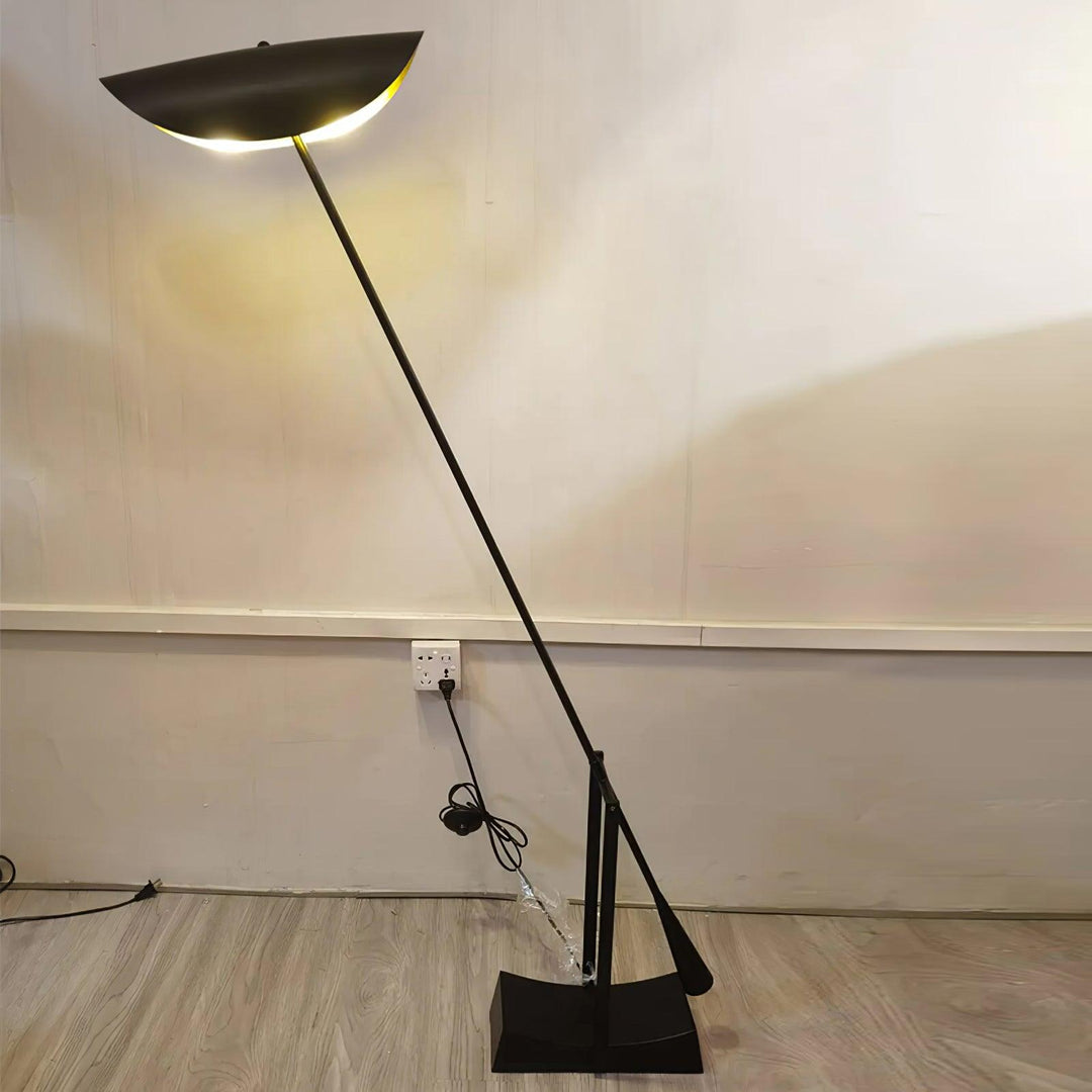 YIU - X Floor Lamp - Vakkerlight